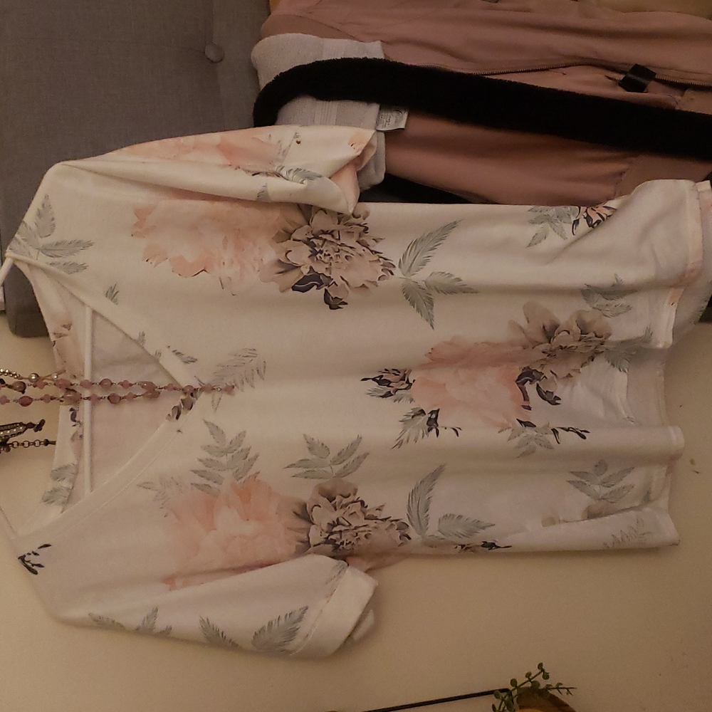 White flowered t-shirt